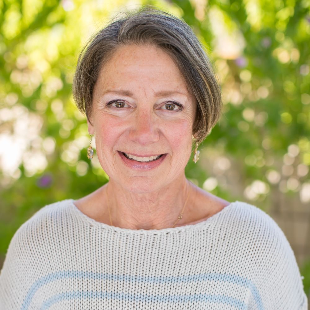 Betty Jo Waxman headshot